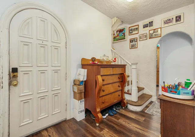 Photo 3 of Single family home for sale at 821 Omar Rd, West Palm Beach, FL 33405 | MLS# B26039405 | Listing updated on 2026-10-01