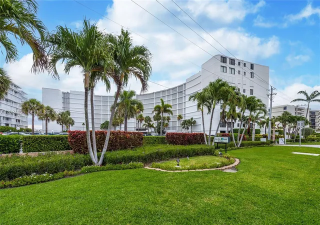 2nd image of 3590 S Ocean Blvd #410, Palm Beach, FL 33480 | MLS# A12034065