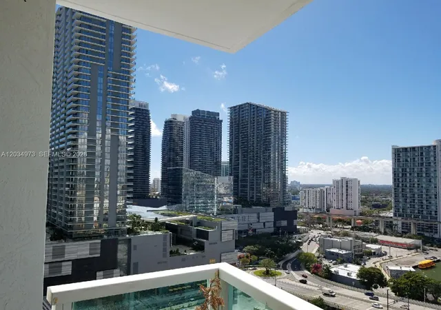 2nd image of 31 Se 5th St #2205, Miami, FL 33131 | MLS# A12034973