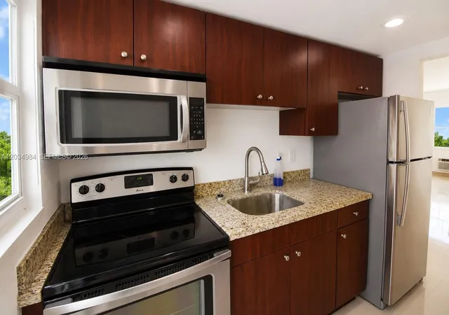 2nd image of 3550 Sw 9Th Ter #8B, Miami, FL 33135 | MLS# A12034984