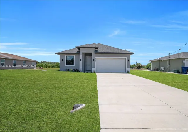 5th image of 8045 Buttercup Cir, La Belle, FL 33935 | MLS# A12035053