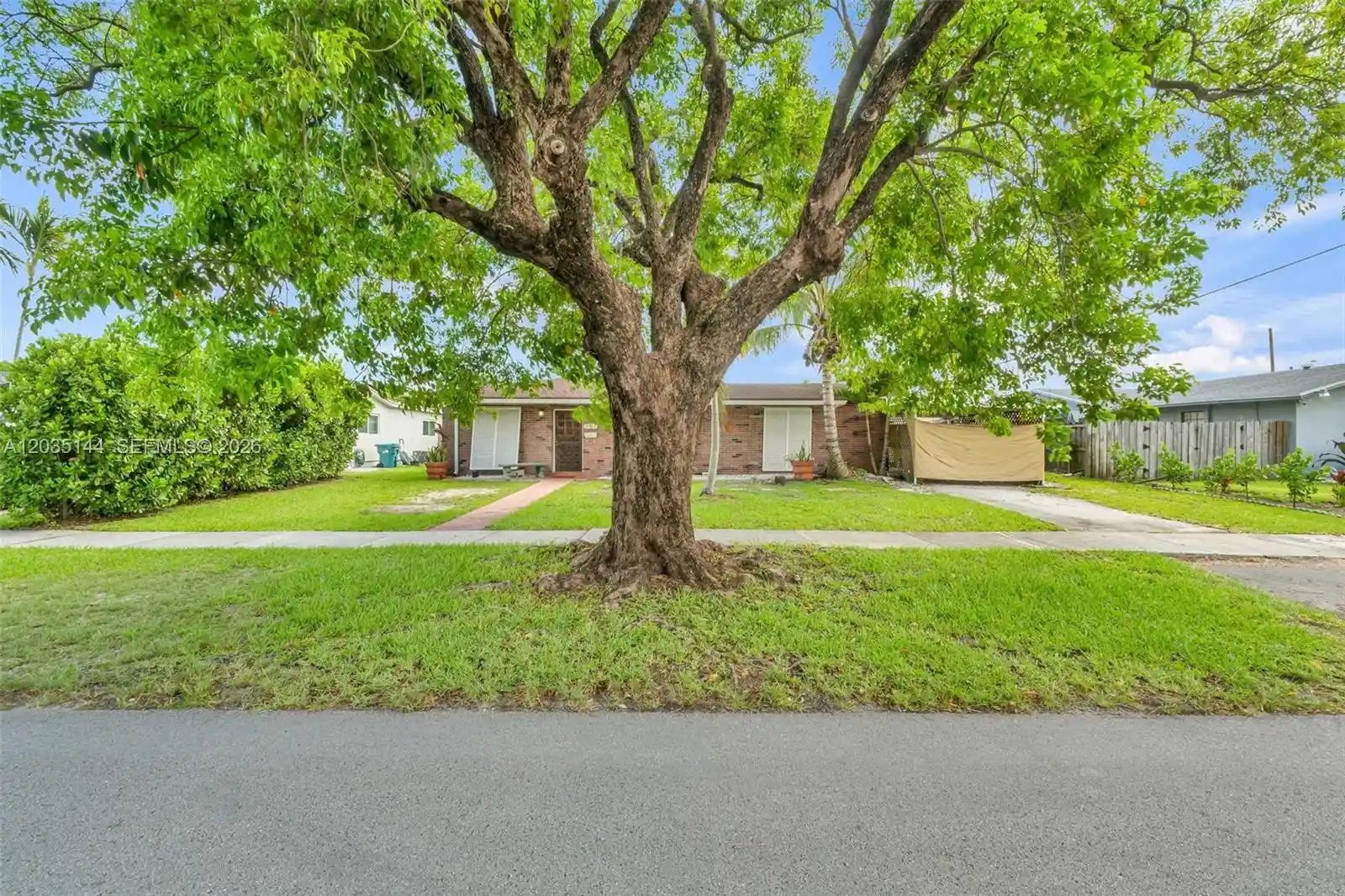 Photo 1 of Single family home for sale at 9982 Sw 196th Street, Cutler Bay, FL 33157 | MLS# A12035144 | Listing updated on 2026-09-23