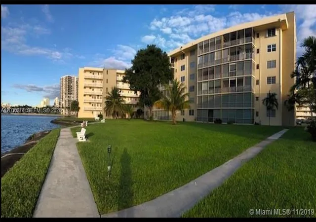 2nd image of 2999 Point East Dr #C301, Aventura, FL 33160 | MLS# A12035214