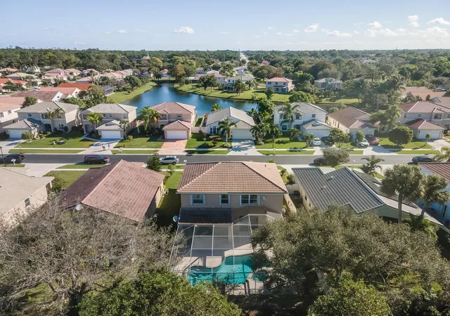 Photo 4 of Single family home for sale at 6570 Spring Meadow Dr, Greenacres, FL 33413 | MLS# B26039663 | Listing updated on 2026-10-30