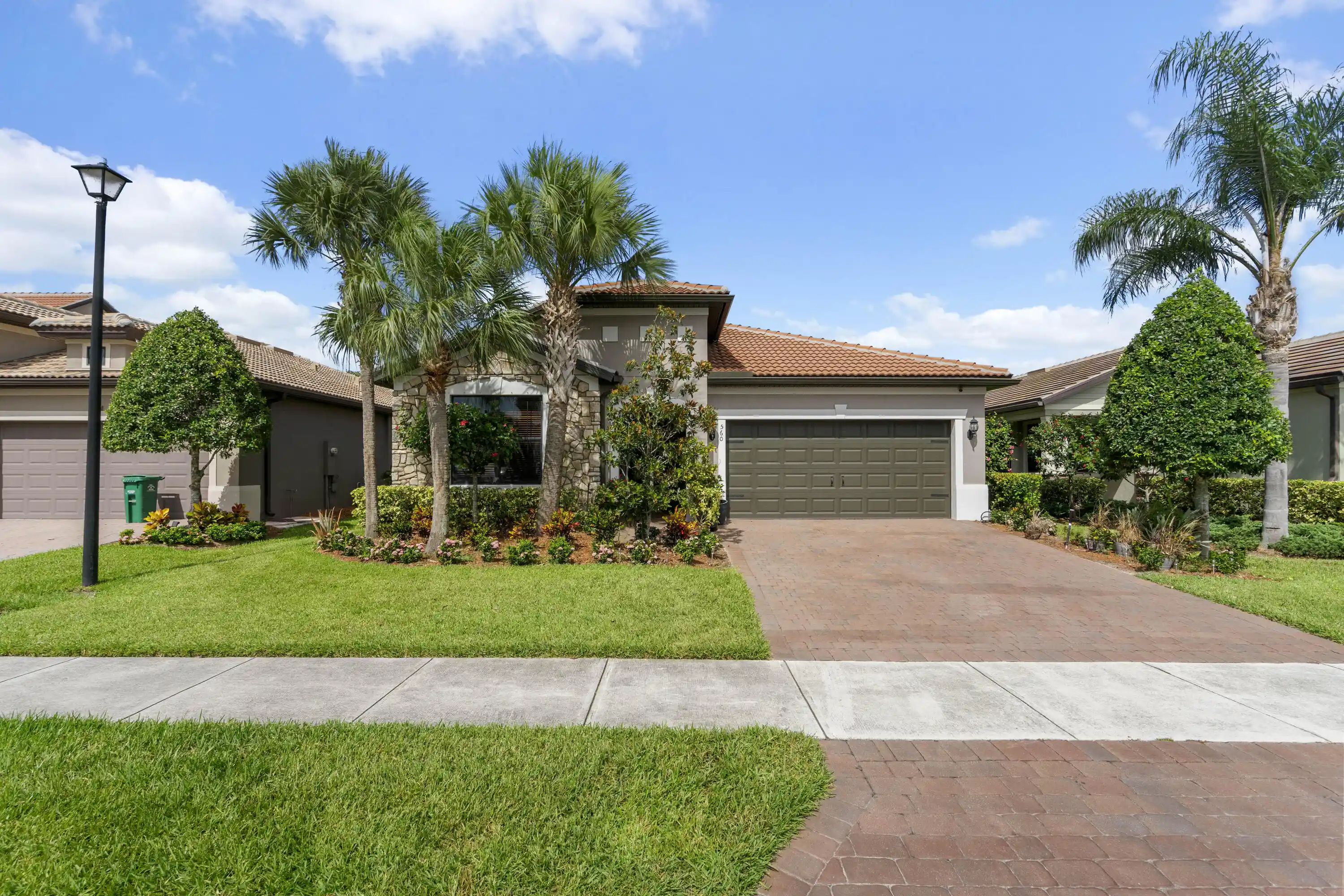 Photo 1 of Single family home for sale at 560 Se Monet Dr, Port Saint Lucie, FL 34984 | MLS# B26039666 | Listing updated on 2026-10-31