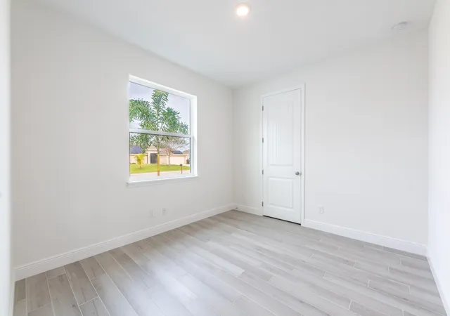 Photo 3 of Single family home for sale at 5303 Sunset Blvd, Fort Pierce, FL 34982 | MLS# B26039689 | Listing updated on 2026-10-08