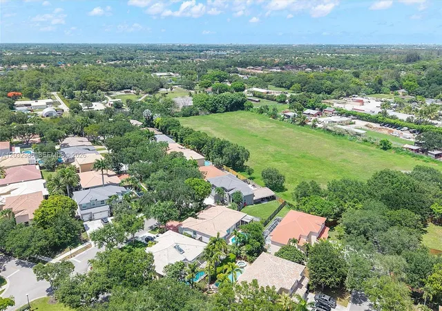 60th image of 4228 Nw 41st Ln, Coconut Creek, FL 33073 | MLS# A12032936