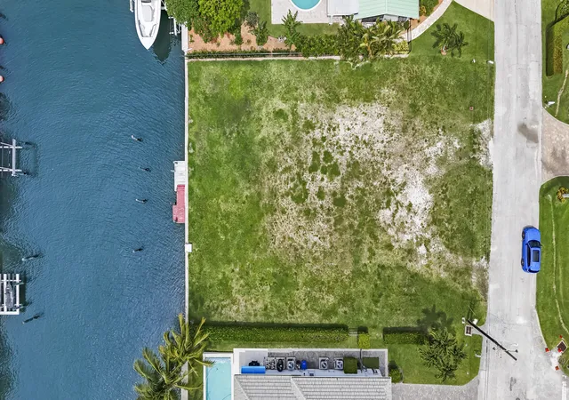 Photo 3 of Land for sale at 1121 Coral Way, Riviera Beach, FL 33404 | MLS# B26039728 | Listing updated on 2026-09-25