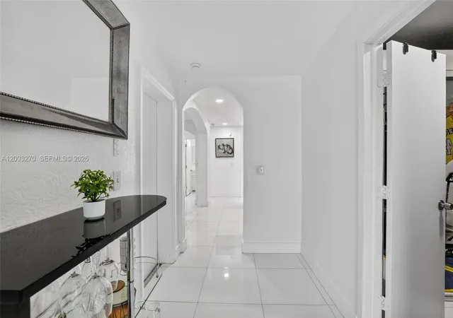 Homes for sale in Fort Lauderdale, FL | 448 Nw 15Th Wy, Fort Lauderdale, FL 33311 | MLS# A12033270