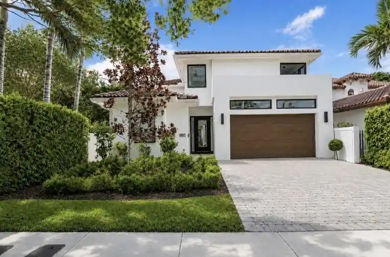 Single family home for sale at 918 SE 8th Street, Fort Lauderdale, FL 33316 | MLS# B26039799