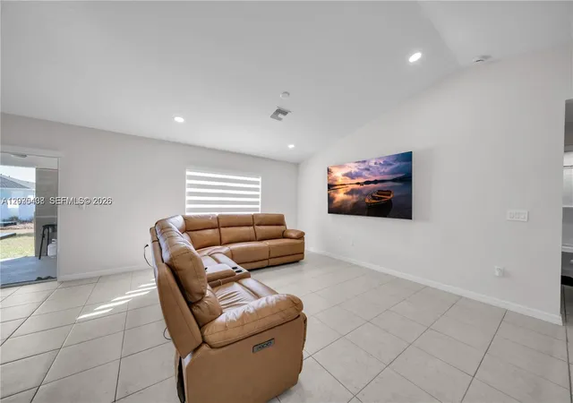 Homes for sale in Cape Coral, FL | 1105 Nw 24Th Pl, Cape Coral, FL 33993 | MLS# A12035438