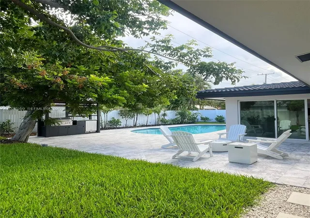 5th image of 2110 Ne 54Th St, Fort Lauderdale, FL 33308 | MLS# A12027509