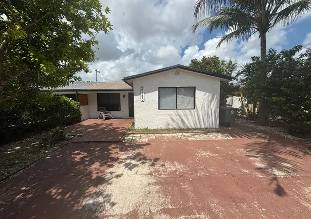 Photo 1 of Sale Pending at 22193 Sw 62nd Court, Boca Raton, FL 33428 | MLS# B26039831 | Listing updated on 2026-09-14