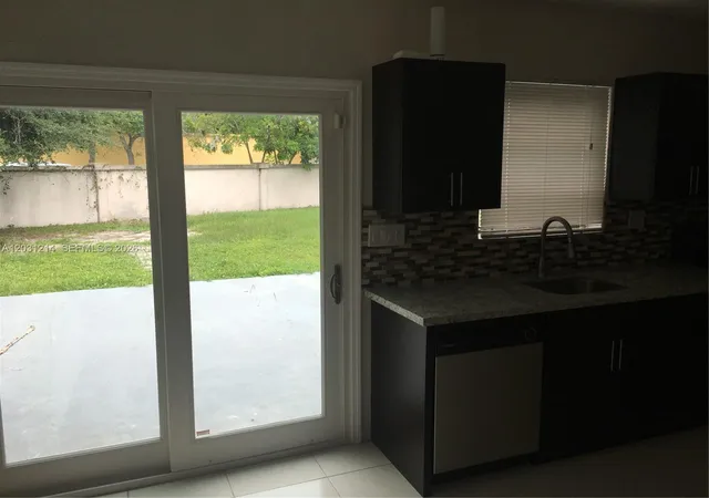 5th image of 1594 Ne 155Th Ter, North Miami Beach, FL 33162 | MLS# A12031214