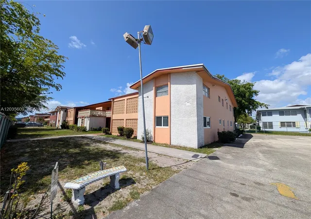 Homes for sale in Miami, FL | 19080 Ne 3Rd Ct #311, Miami, FL 33179 | MLS# A12035609