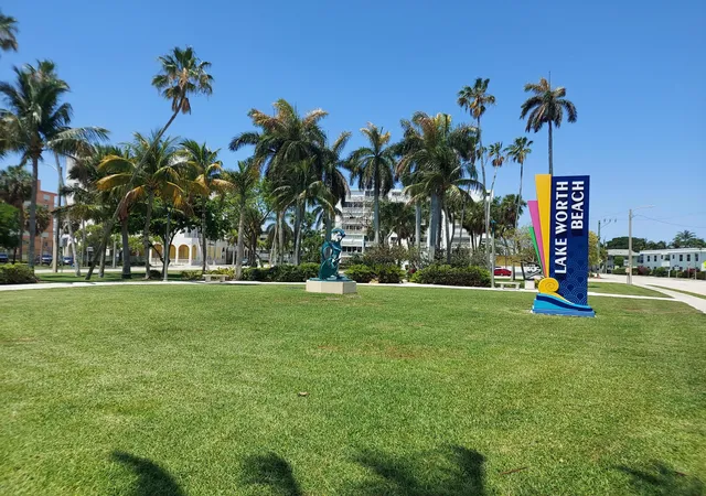 43rd image of 227 N M St, Lake Worth Beach, FL 33460 | MLS# B26039945