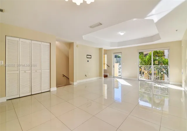 3rd image of 2707 Ne 184Th Ter, North Miami Beach, FL 33160 | MLS# A12035555