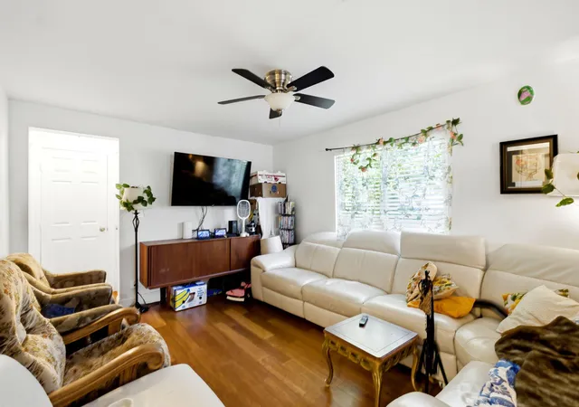 Photo 3 of Single family home for sale at 823 Doctor Martin Luther King Junior Blvd #823, Pompano Beach, FL 33060 | MLS# B26039968 | Listing updated on 2026-10-06