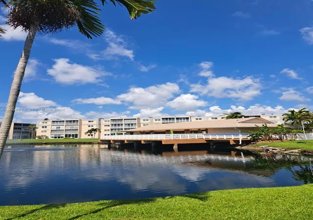 19th image of 1024 Se 3rd Ave #304, Dania, FL 33004 | MLS# A12035775