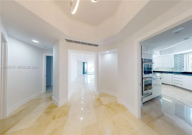 3rd image of 21050 Ne 38Th Ave #305, Aventura, FL 33180 | MLS# A12029113