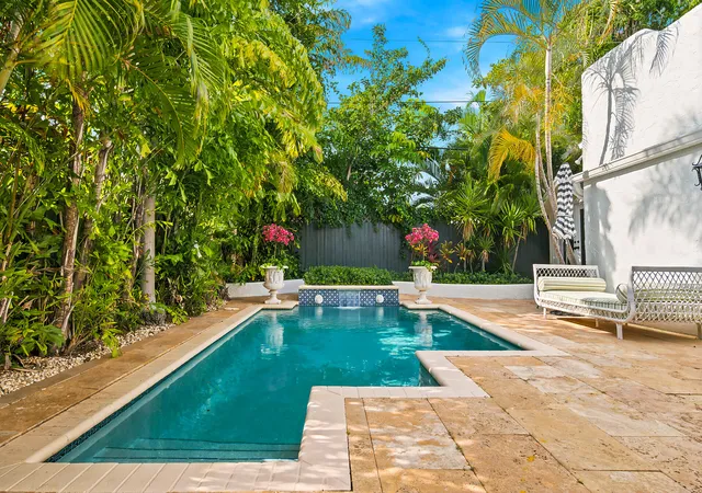Photo 2 of Single family home for sale at 235 Nottingham Blvd, West Palm Beach, FL 33405 | MLS# B26040079 | Listing updated on 2026-10-07