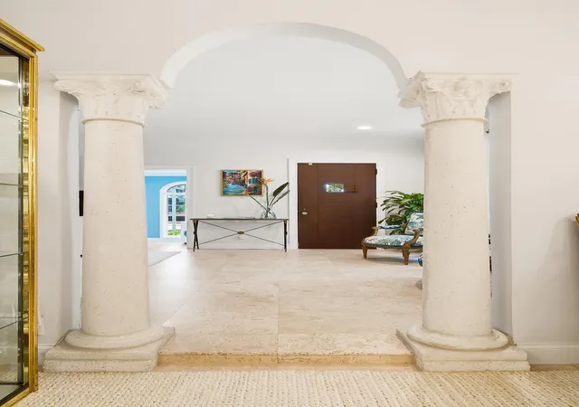 Photo 4 of Single family home for sale at 235 Nottingham Blvd, West Palm Beach, FL 33405 | MLS# B26040079 | Listing updated on 2026-10-07