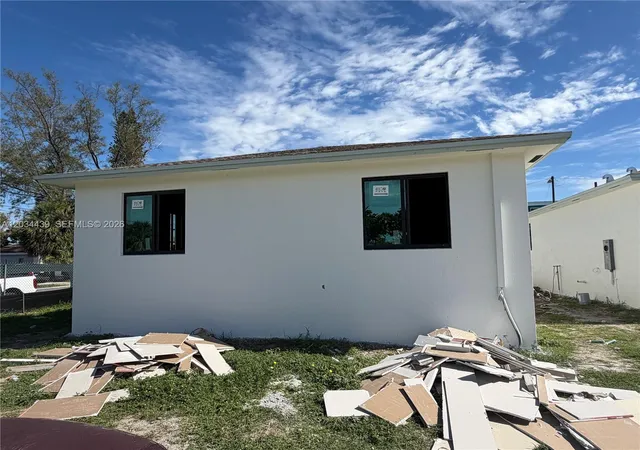 3rd image of 344 Nw 11Th St, Pompano Beach, FL 33060 | MLS# A12034439