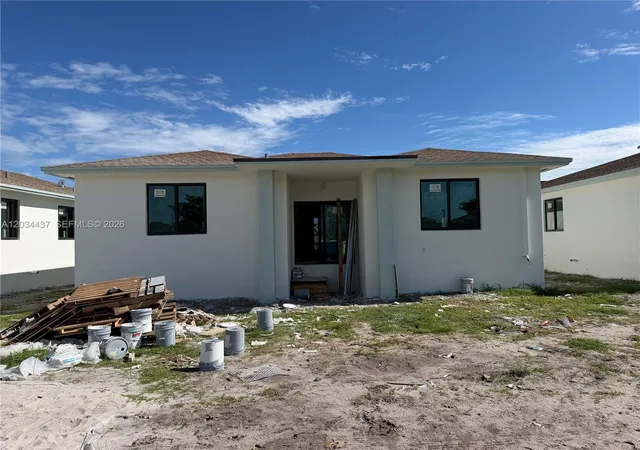 2nd image of 340 Nw 11th St, Pompano Beach, FL 33060 | MLS# A12034437