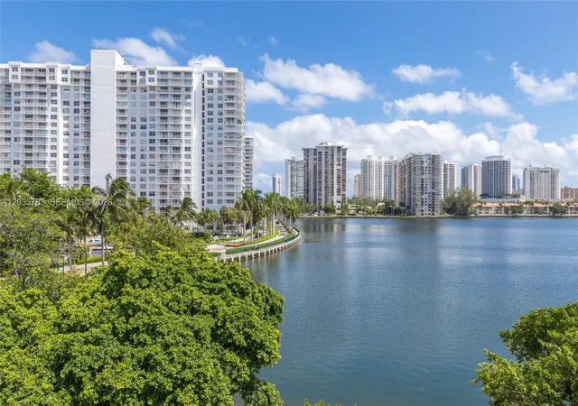 1st image of 2780 Ne 183rd St #1607, Aventura, FL 33160 | MLS# A12035783