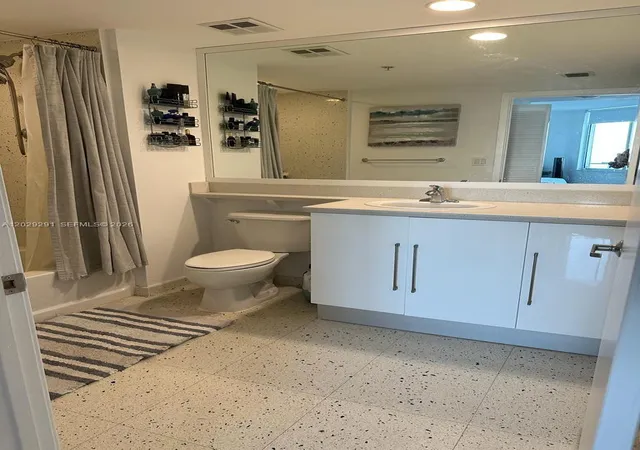 Homes for sale in Miami, FL | 325 S Biscayne Blvd #4119, Miami, FL 33131 | MLS# A12029291