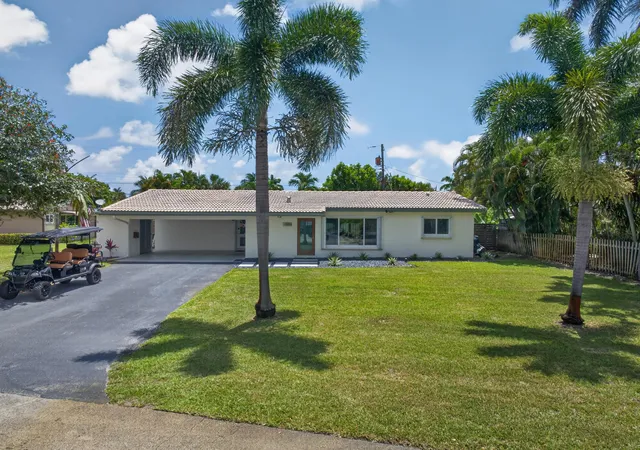 Photo 1 of Single family home for sale at 4800 Ne 15th Terrace, Oakland Park, FL 33334 | MLS# B26040121 | Listing updated on 2026-09-23