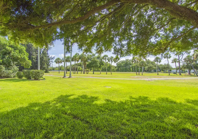 Photo 2 of Condo for sale at 16 Vista Palm Ln #106, Vero Beach, FL 32962 | MLS# B26040186 | Listing updated on 2026-10-07