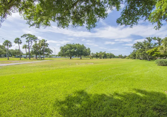 Condo for sale at 16 Vista Palm Ln #106, Vero Beach, FL 32962 | MLS# B26040186 | Listing updated on 2026-10-07