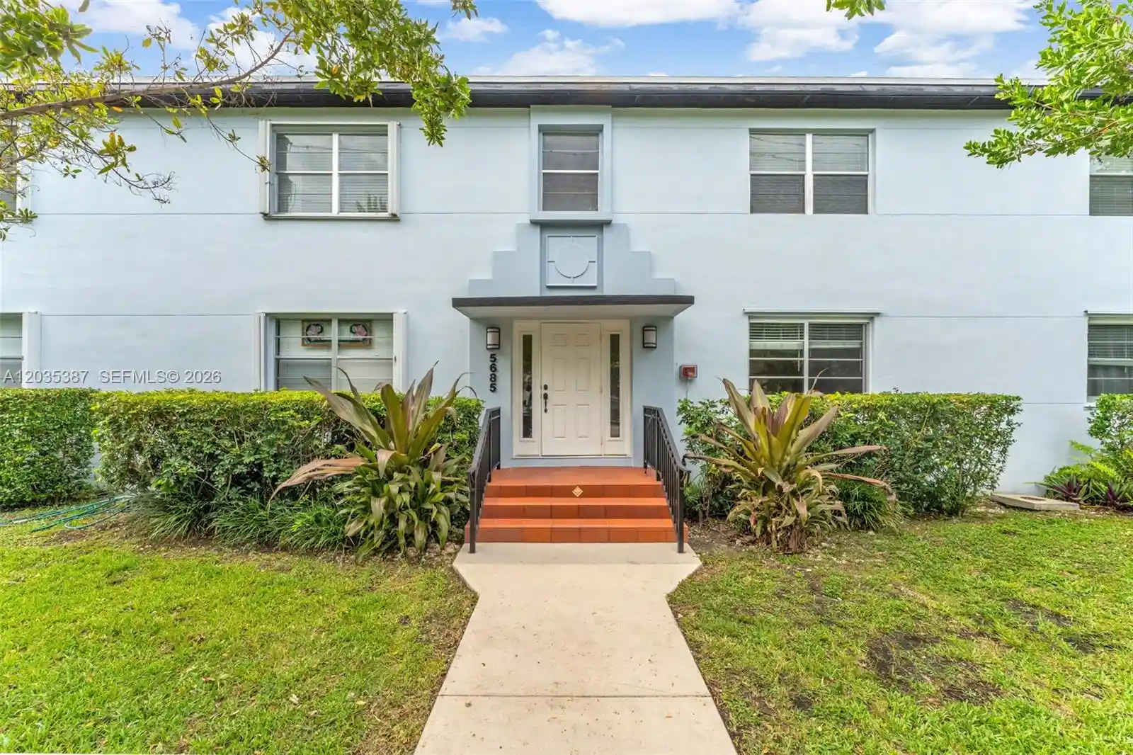 Listing Photo 1 - Condo for sale in 5685 Sw 80Th St located at 5685 Sw 80Th St, Miami, FL 33143 - Unit #58B
