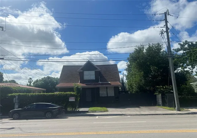 23rd image of 842 Sw 12th Ave, Miami, FL 33130 | MLS# A12034362