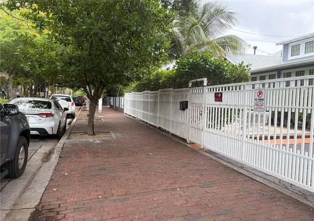 Homes for sale in Miami, FL | 840 Sw 13Th Ave, Miami, FL 33135 | MLS# A12035121