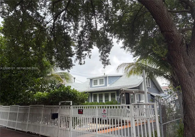 Homes for sale in Miami, FL | 840 Sw 13Th Ave, Miami, FL 33135 | MLS# A12035121