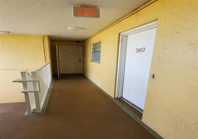 27th image of 7900 Tatum Waterway Dr #502, Miami Beach, FL 33141 | MLS# A12036073