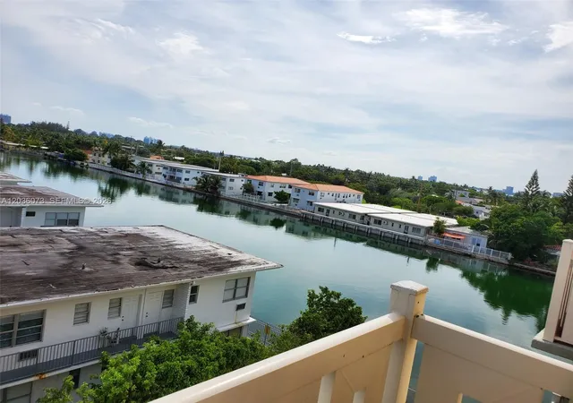 2nd image of 7900 Tatum Waterway Dr #502, Miami Beach, FL 33141 | MLS# A12036073