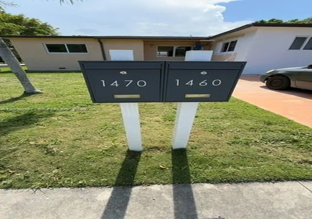 3rd image of 1460 Sw 65Th Ave, West Miami, FL 33144 | MLS# A12036097