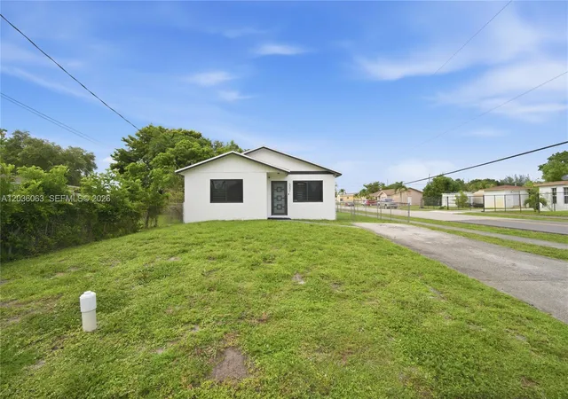 Homes for sale in West Park, FL | 5001 Sw 21st St, West Park, FL 33023 | MLS# A12036063