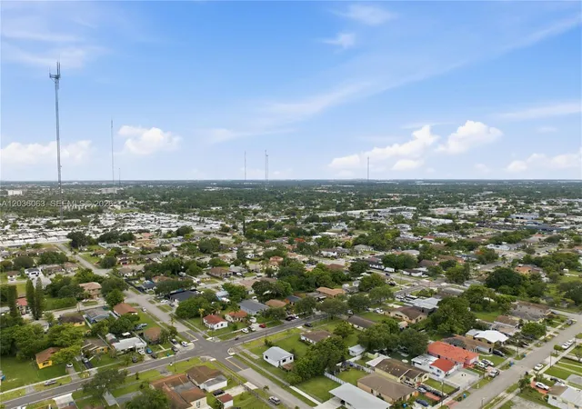 Homes for sale in West Park, FL | 5001 Sw 21st St, West Park, FL 33023 | MLS# A12036063