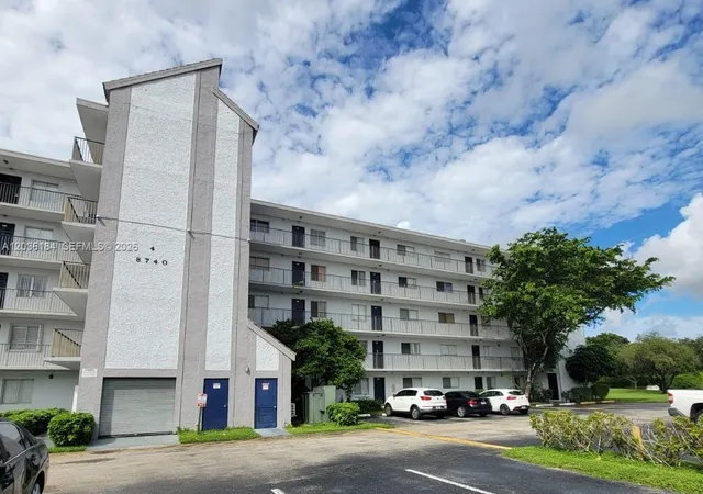 Homes for sale in Miramar, FL | 8740 N Sherman Cir #308, Miramar, FL 33025 | MLS# A12036184