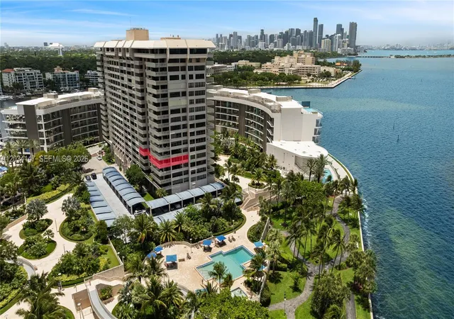 Homes for sale in Miami, FL | 3 Grove Isle Dr #C502, Miami, FL 33133 | MLS# A12034147