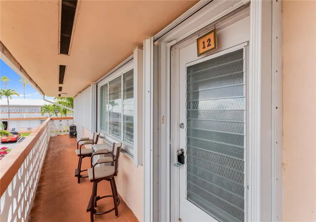 23rd image of 725 Sw 11th Ave #12, Hallandale Beach, FL 33009 | MLS# A12032971