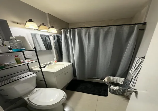 13th image of 545 Nw 81st St, Miami, FL 33150 | MLS# A12036179