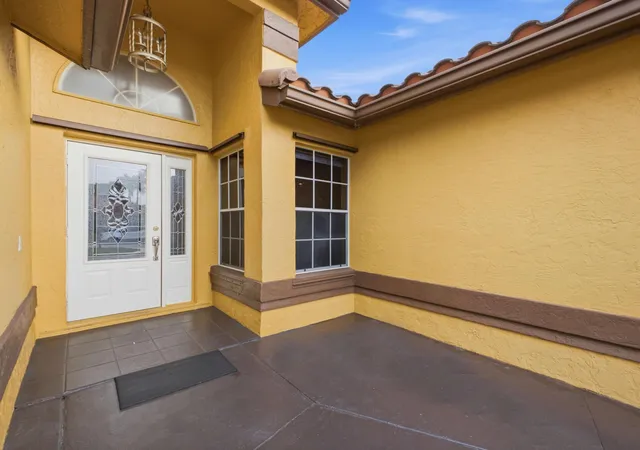 Photo 4 of Single family home for sale at 8862 Jaspers Dr, Boynton Beach, FL 33472 | MLS# B26040413 | Listing updated on 2026-09-24