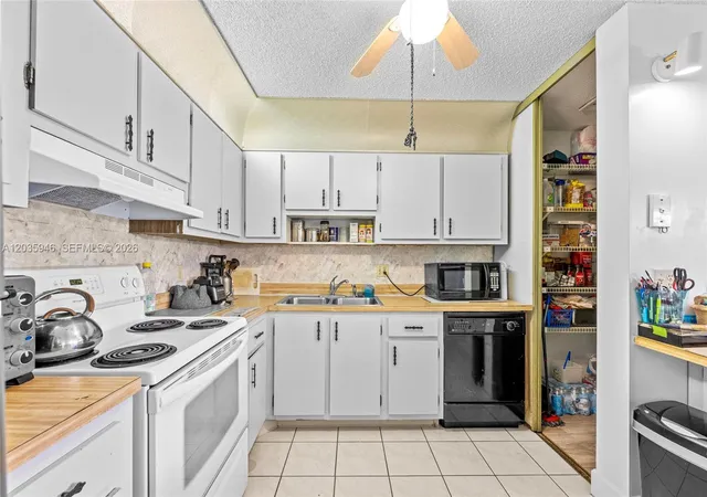 5th image of 5839 La Pinata Blvd, Greenacres, FL 33463