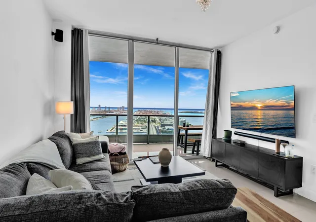 Photo 3 of Condo for sale at 900 Biscayne Blvd #4703, Miami, FL 33132 | MLS# B26040442 | Listing updated on 2026-10-04