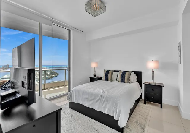 Photo 3 of Condo for sale at 900 Biscayne Blvd #4703, Miami, FL 33132 | MLS# B26040442 | Listing updated on 2026-10-04